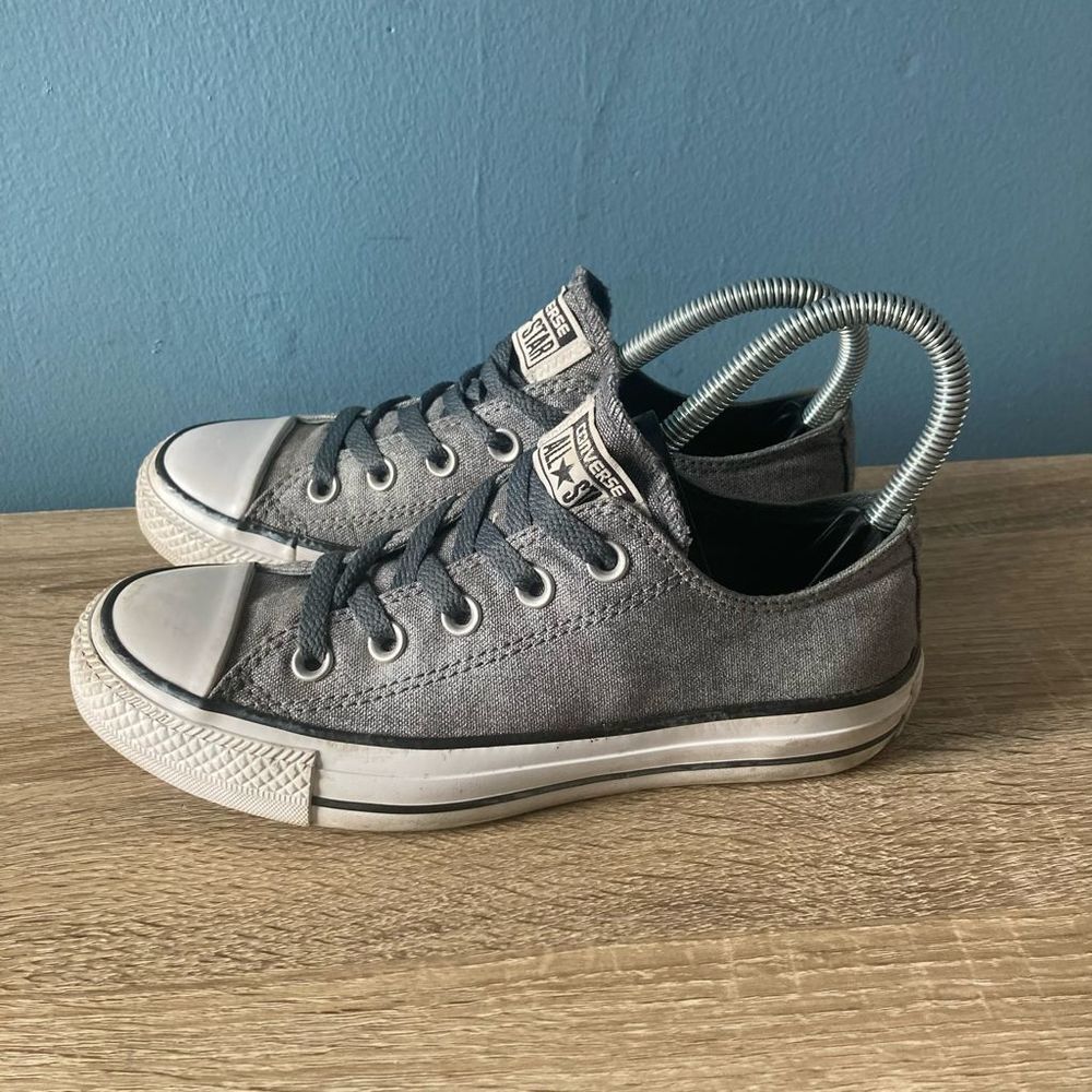 Converse  Chuck Taylor All Star 545025F Gray Low Top Sneakers Womens size 5.5